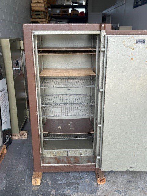 Used Safes On Sale! Victoria Safe Brisbane / Keylock / Fire Rated - Image 2