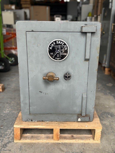 Used Safes AJAX Safe Sunshine Coast / Vintage / Antique Safe / 30 Mins Fire Rated / Home Safe