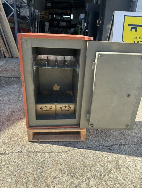 A An Antique Phillip & Son Safe Used Safes Sunshine Coast / Vintage / Antique Safe / 30 Mins Fire Rated / Home or Business Safe (ON SALE) - Image 2