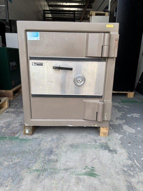 A An Used Lord Safe Sunshine Coast / 4 Wheel Combination / Fire Rated / High Security